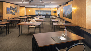  Meeting room in exam setup with table for the trainer