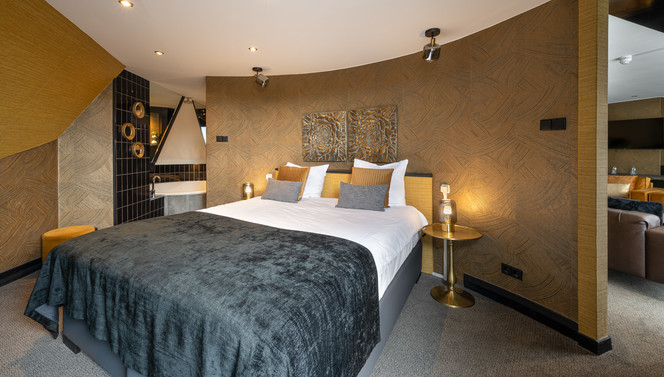 double bed gold wallpaper