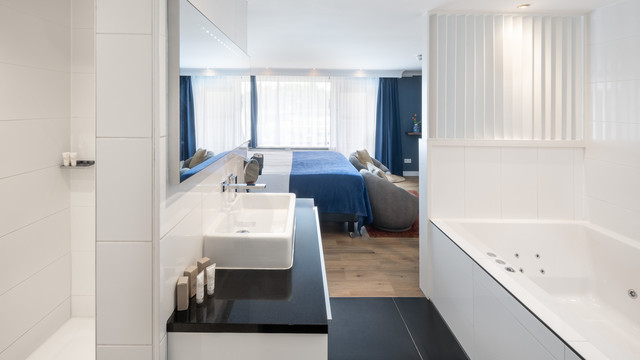 Dutch Suite